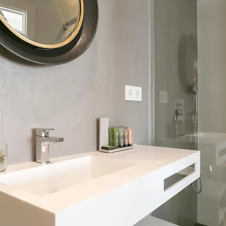 Teatro 1 & 2 Apartment
